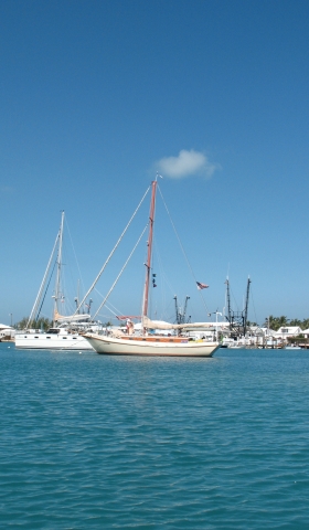 HB at anchor in Spanish Wells.