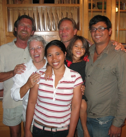 Steve, Kadec, Davin & Rena just before dinner.