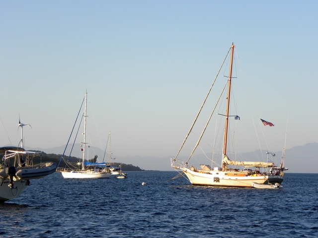 HB anchored in West End, Roatan