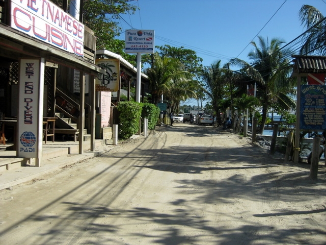 Main Street West End, Roatan