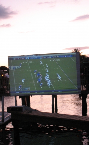 9 x 6 TV screen at Key Lime House